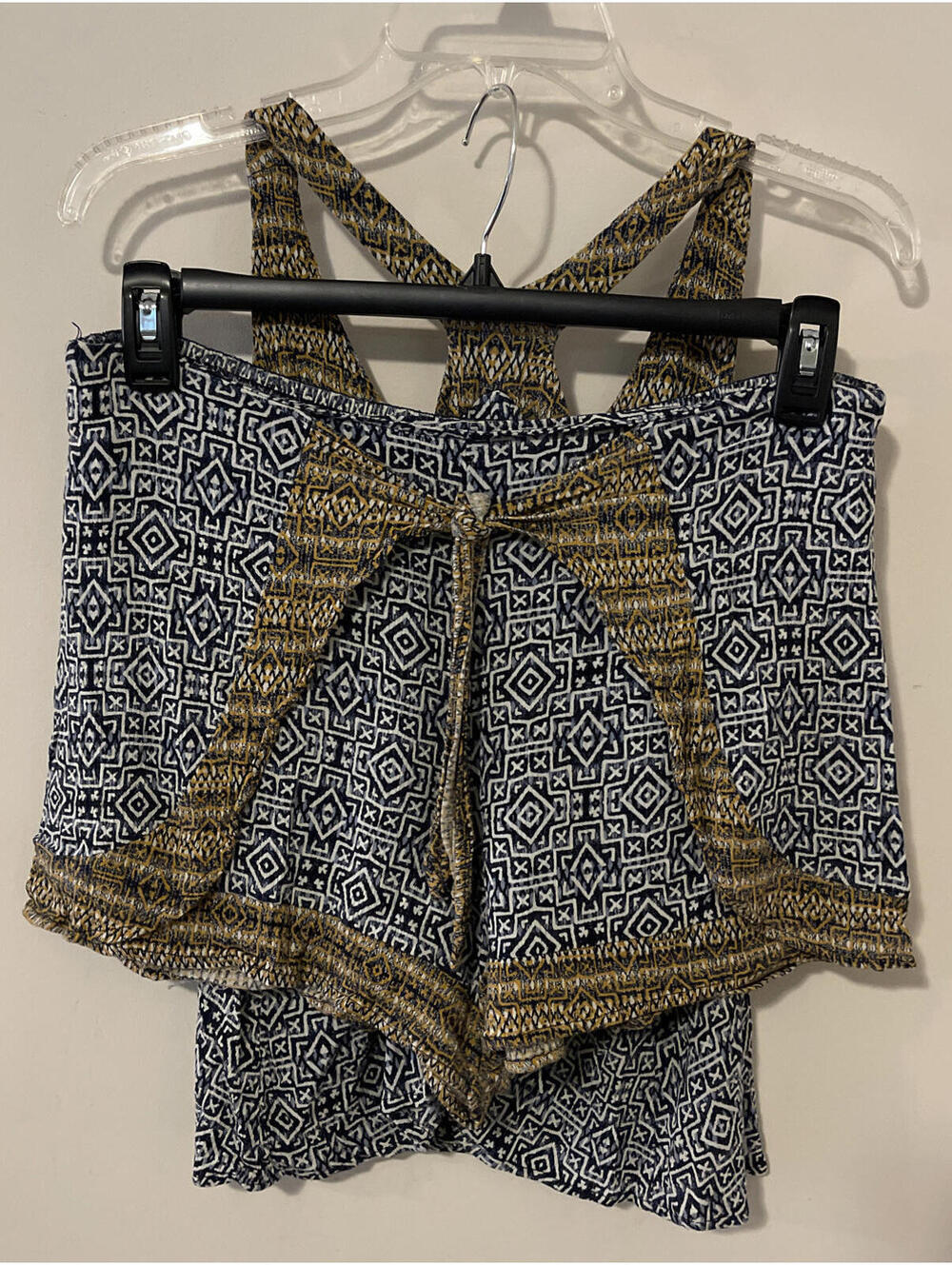 Xhilaration Womens Large/XL Blue Abstract Blouse & Shorts Outfit! A1711
